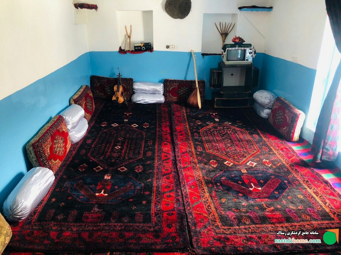 اتاق  هانه گرمله  در بوم گردی تریفه
 سنندج روستای دولاب(با صبحانه)