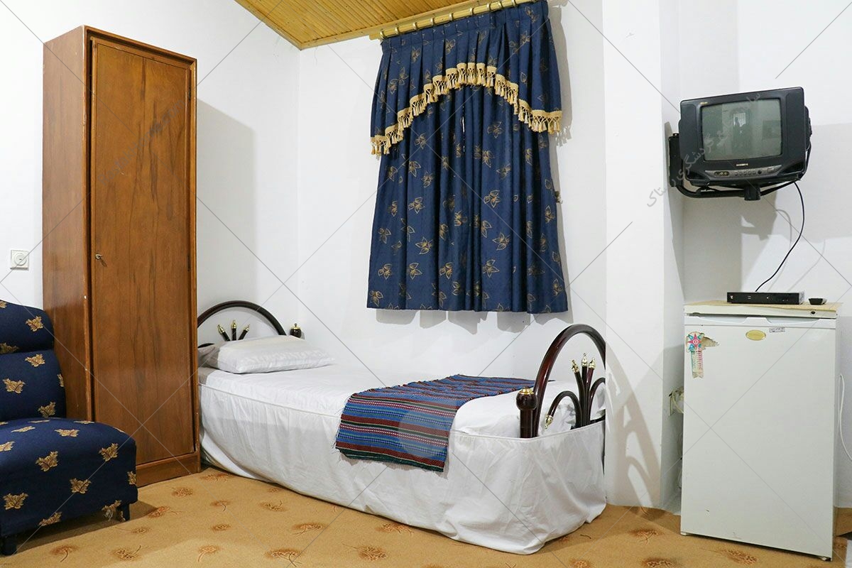سوئیت ۳ تخت در متل جواهر  روستای جواهرده(با صبحانه)