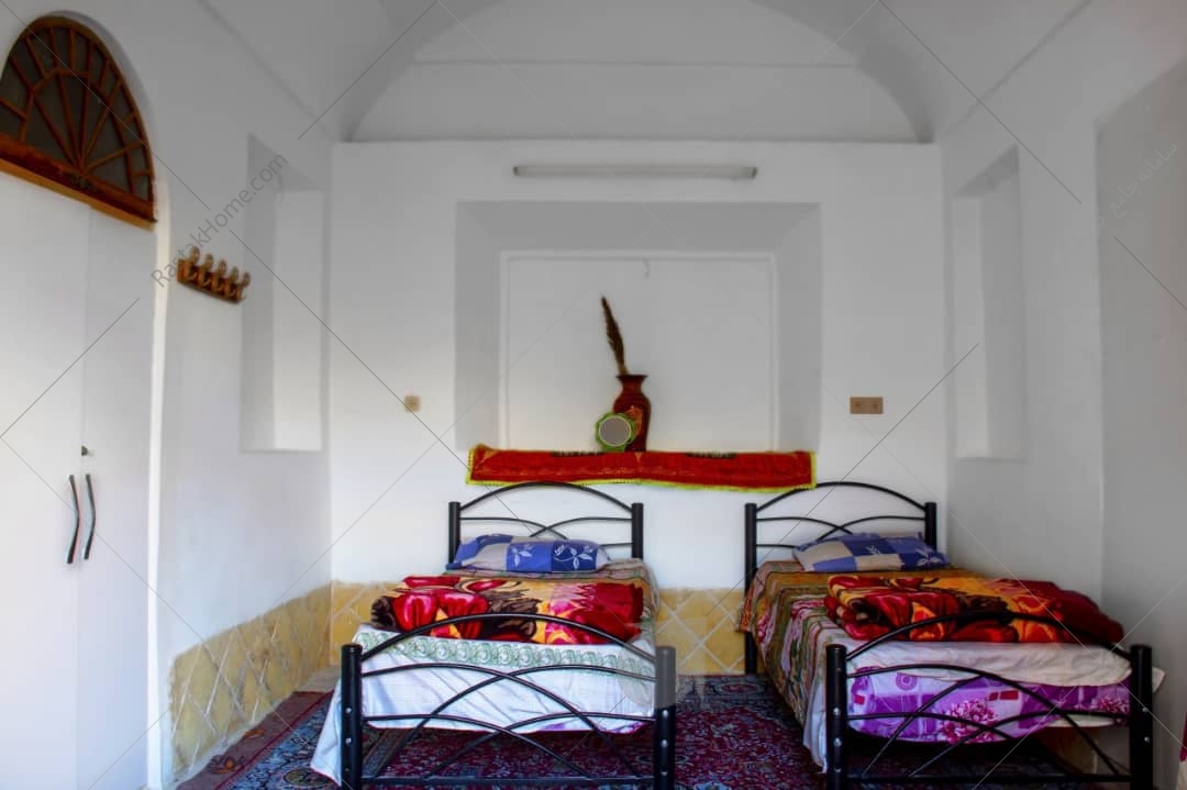 اتاق یک نفره هتل سنتی ورزنه اصفهان