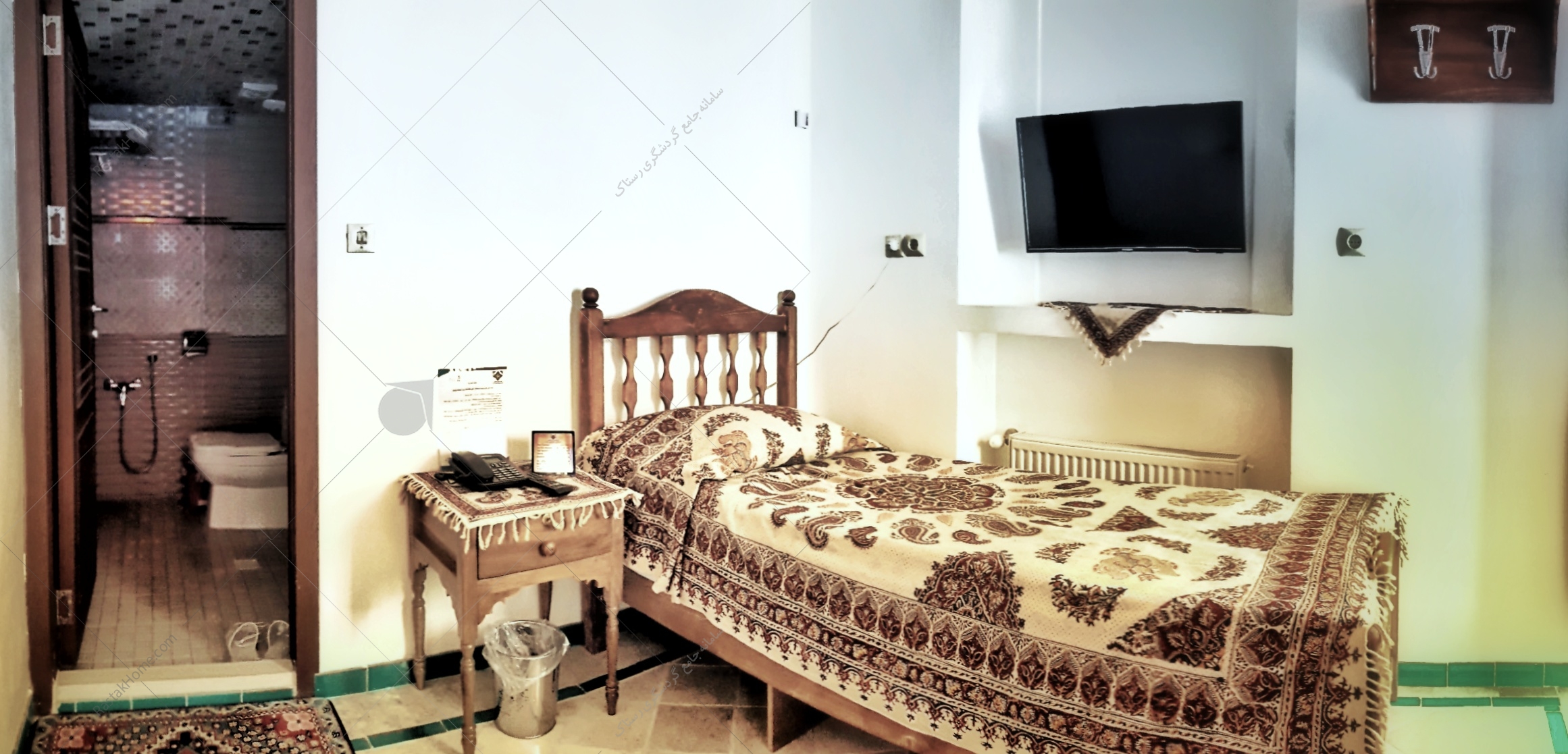اتاق یک تخته هتل سنتی در کاشان
