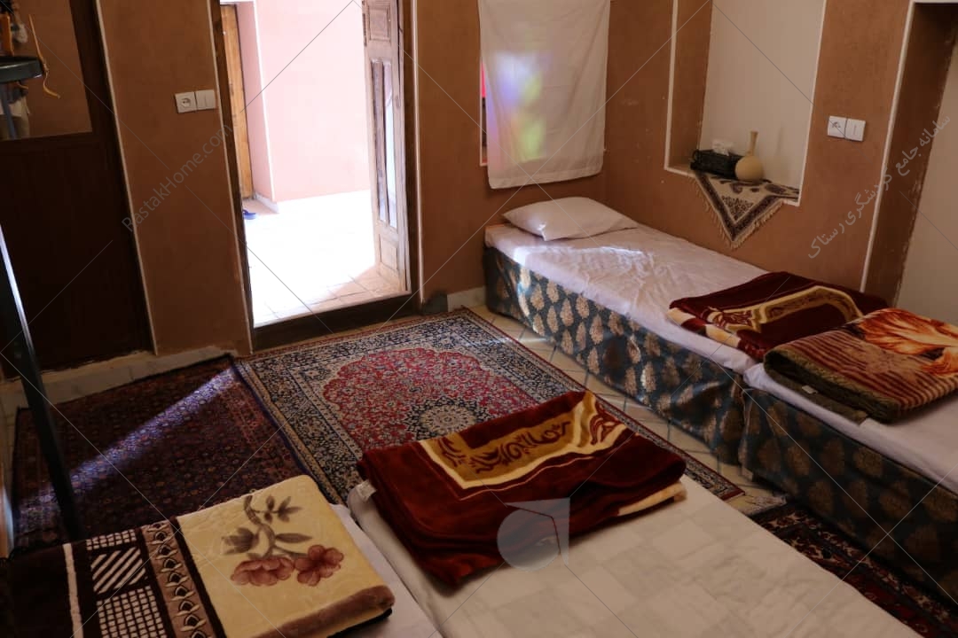 اتاق 4 تخته خانه نخجیر نراق در استان مرکزی