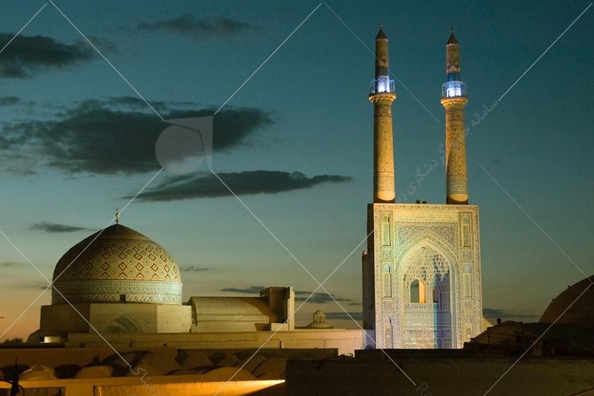 مسجد مناره مربوط به دوره قاجار است و در ارومیه، خیابان امام ره، جنب مسجد سردار واقع شده است.