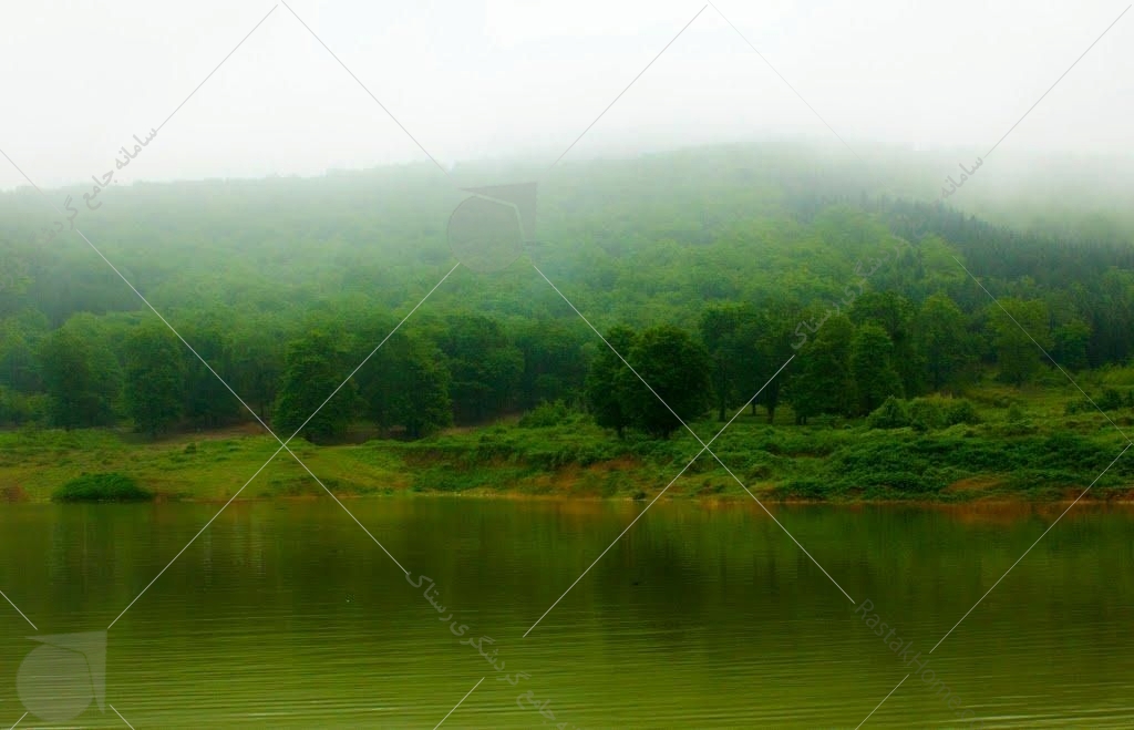 این دریاچه در حاشیه جنوبی روستای توشن در النگدره واقع در پنج کیلومتری جنوب شهرستان گرگان قرار دارد.