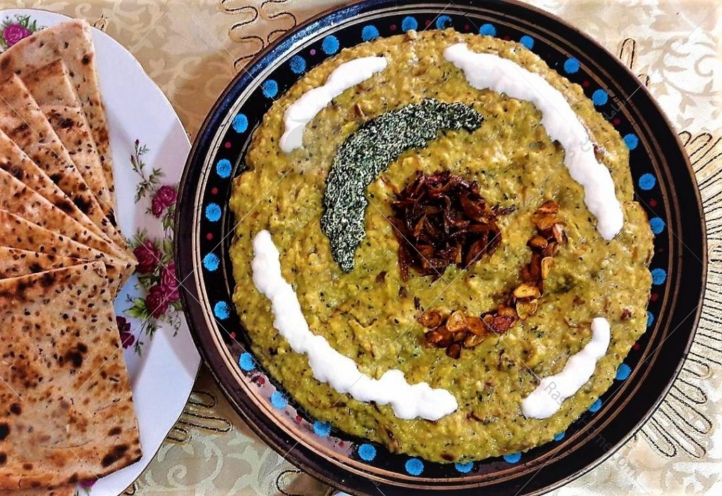 این غذا هم مانند کله جوش در تمام ایران طبخ می شود اما خوب است بدانید که ریشه آن به شهر زیبای اصفهان بر می گردد و در اصل از غذاهای سنتی اصفهان است.