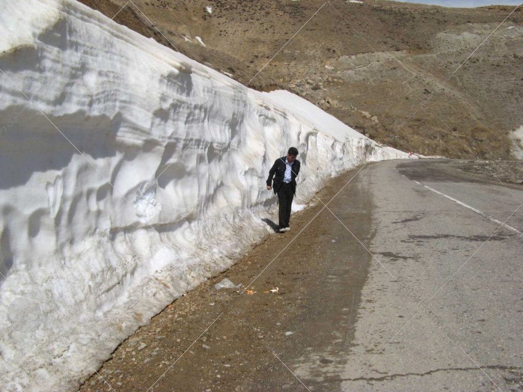 مسیر دندی جاده میان بر تخت سلیمان از زنجان عکس از رستاک و بنده