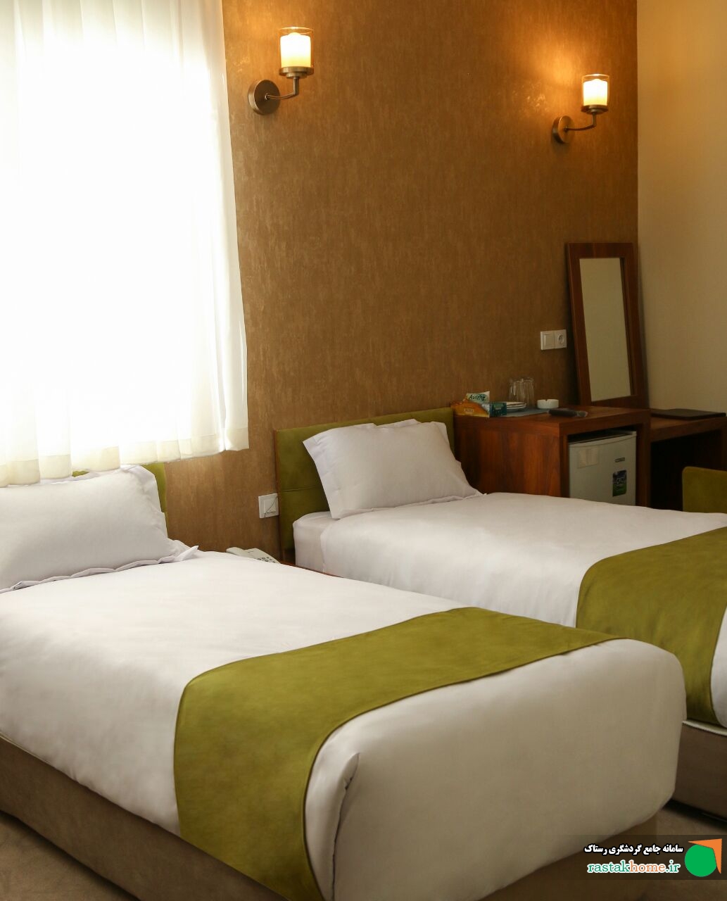 اتاق توئین در هتل ،کافه مینو قزوین با صبحانه رایگان