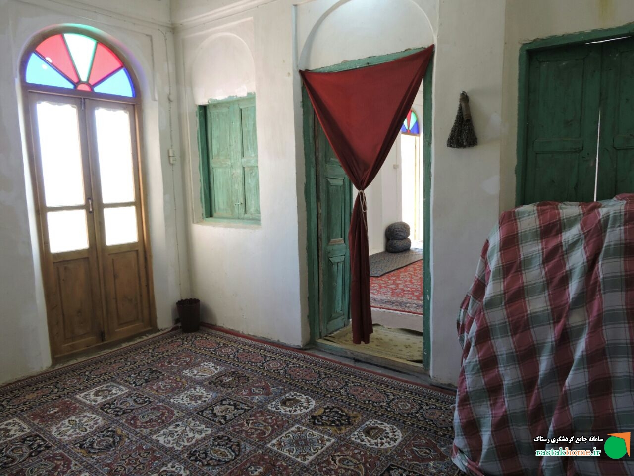اتاق 4 اقامتگاه بومگردی خانه محمد خان سورمق درفارس ،آباده ،روستای باقرآباد
