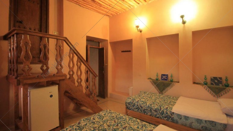 اتاق 3 تخته اقامتگاه سنتی ماه منیر شیراز