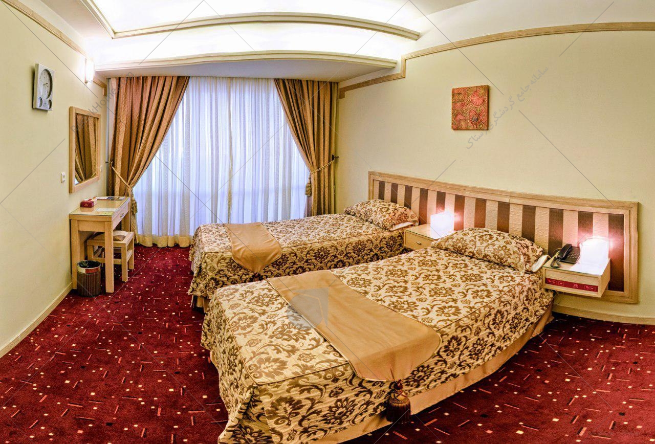 اتاق دوتخته رو به کوه  هتل باغ امیرکبیر اراک