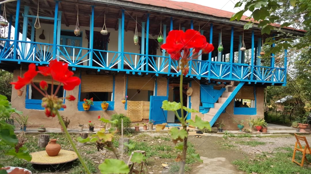 اتاق ۱ نفره با صبحانه محلی در بوم گردی .شفت_ روستای مبارک آباد