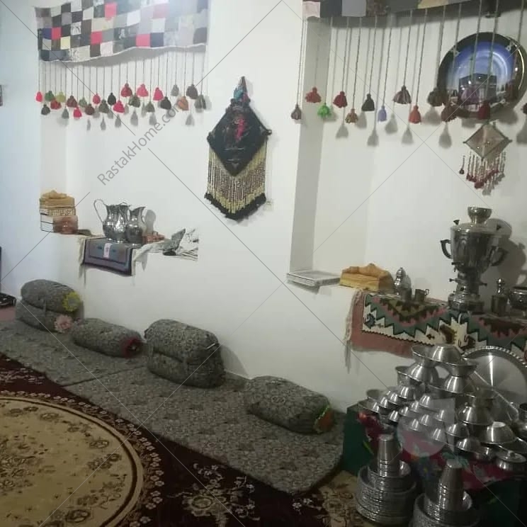 اتاق 30  نفره بومگردی چشمه ناز ونک در سمیرم اصفهان (مناسب تور گروهی )