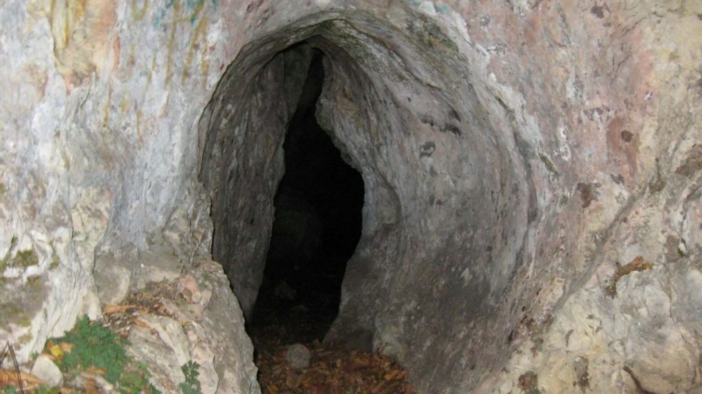 غار گنج‌ خانه