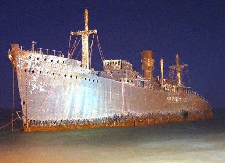 کشتی یونانی کیش ، نماد اسرار آمیز نگین زیبای خلیج فارس  