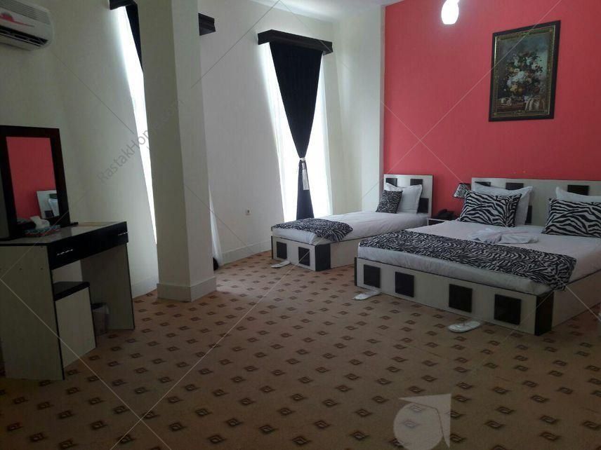 اتاق 3 تخته هتل رصد خانه کاسین خرم آباد
