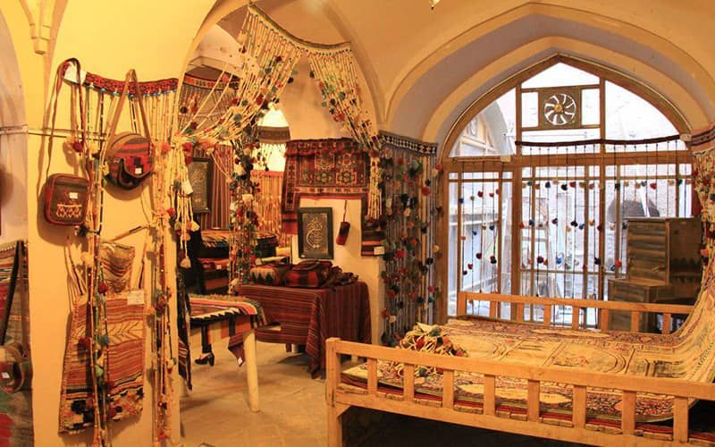 فروشگاه صنایع دستی
ارگ گوگد در شهرستان گلپایگان، شهر گوگد،