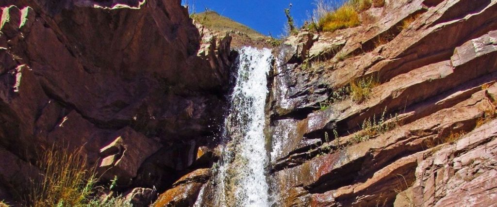 آبشار آلوچال
آبشار آلوچال از زیباترین و مشهورترین آبشارهای منطقه است
