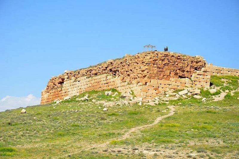 تل تخت پاسارگاد
محوطه‌ی باستانی پاسارگاد شیراز