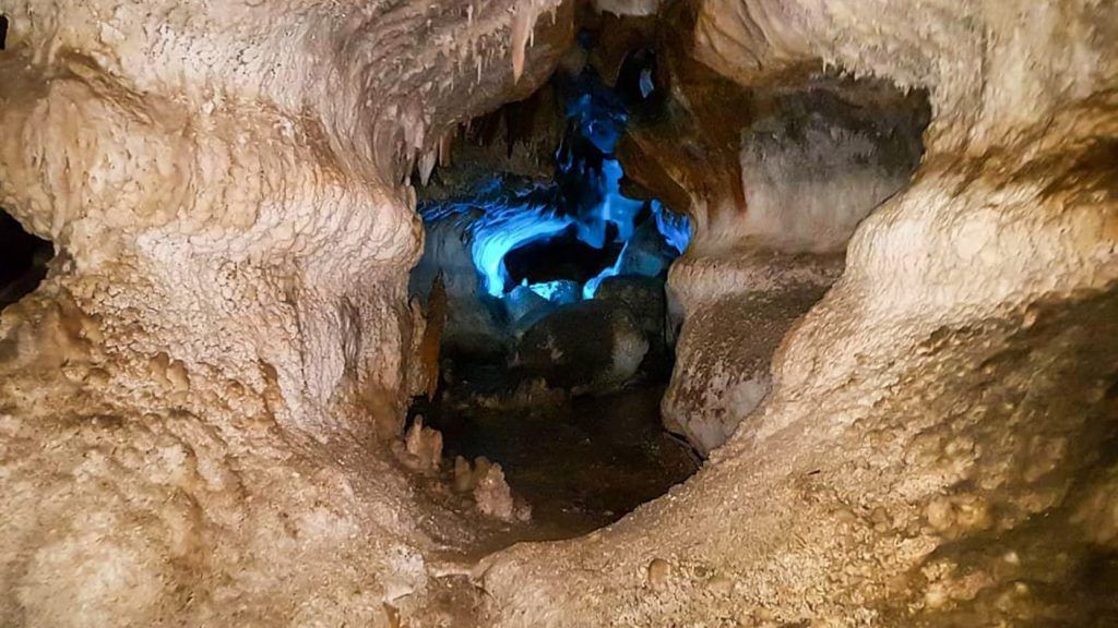 غار کتله خور
غارهایی که از دیرباز مامن و پناهگاه آدمی و دیگر موجودات زنده بوده اند