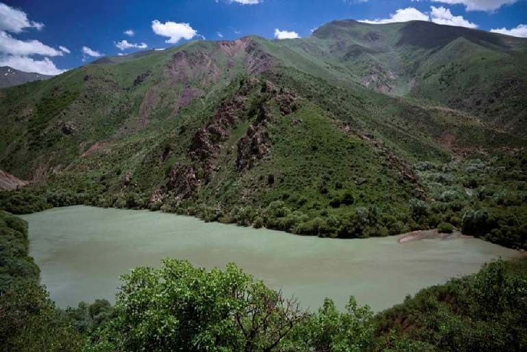 شرایط آب و هوایی
برای رسیدن به معرفی دریاچه مارمیشو، از خیایان مدرس ارومیه به جاده انهر