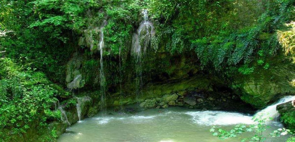 شگفتی ها و دیدنی های زیباترین آبشار مازندران
