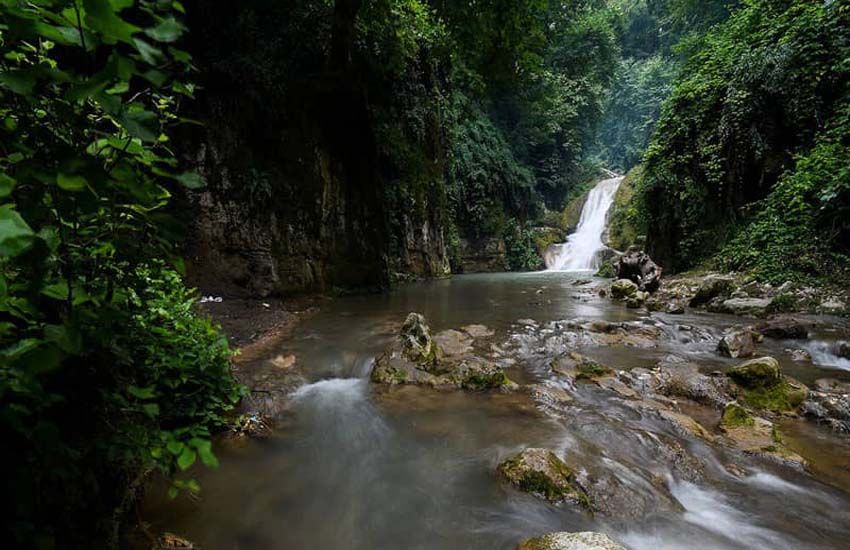 زیبایی‌های آبشار لوه  سامانه جامع گردشگری رستاک